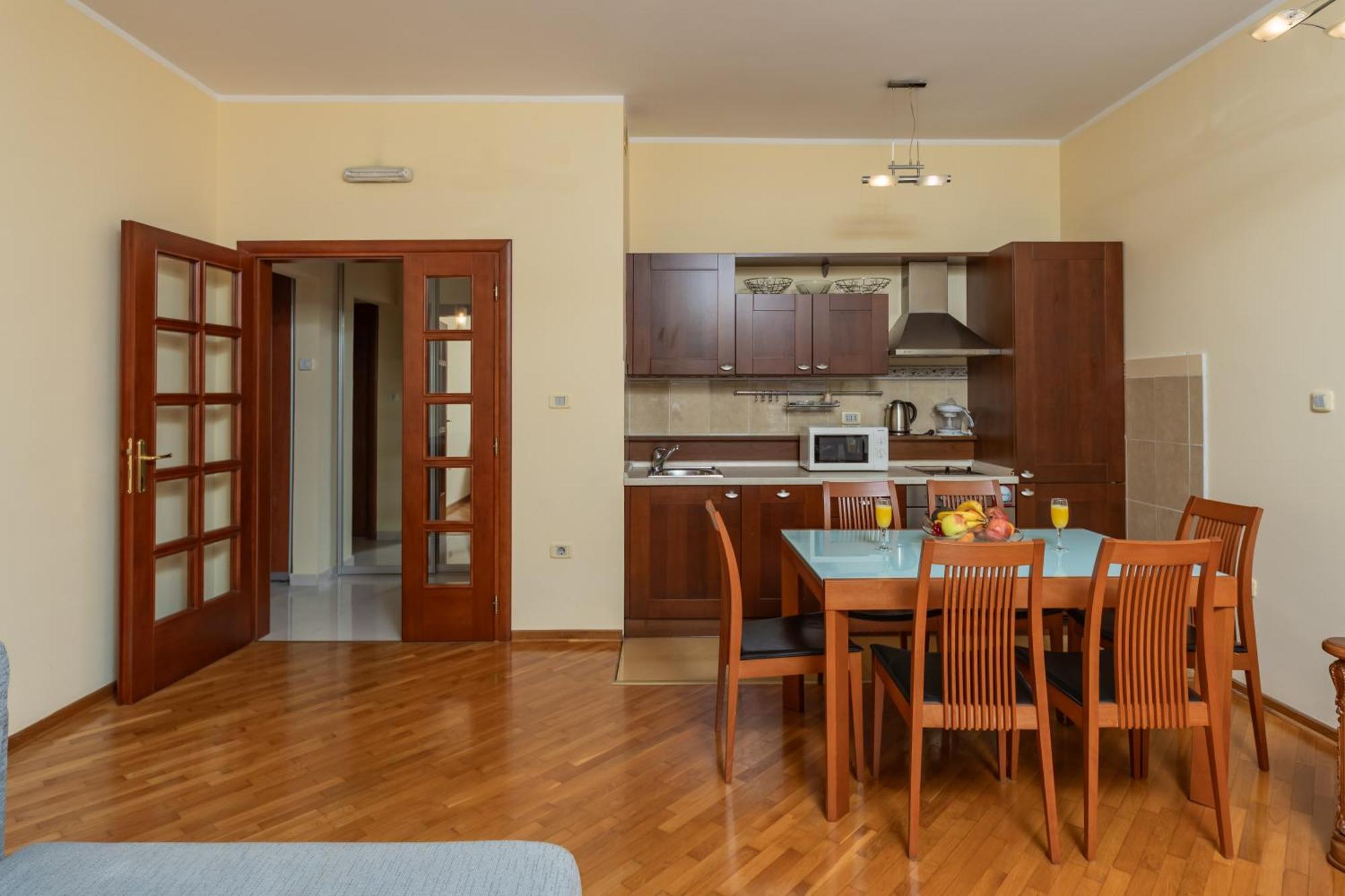 City Apartments * Budva