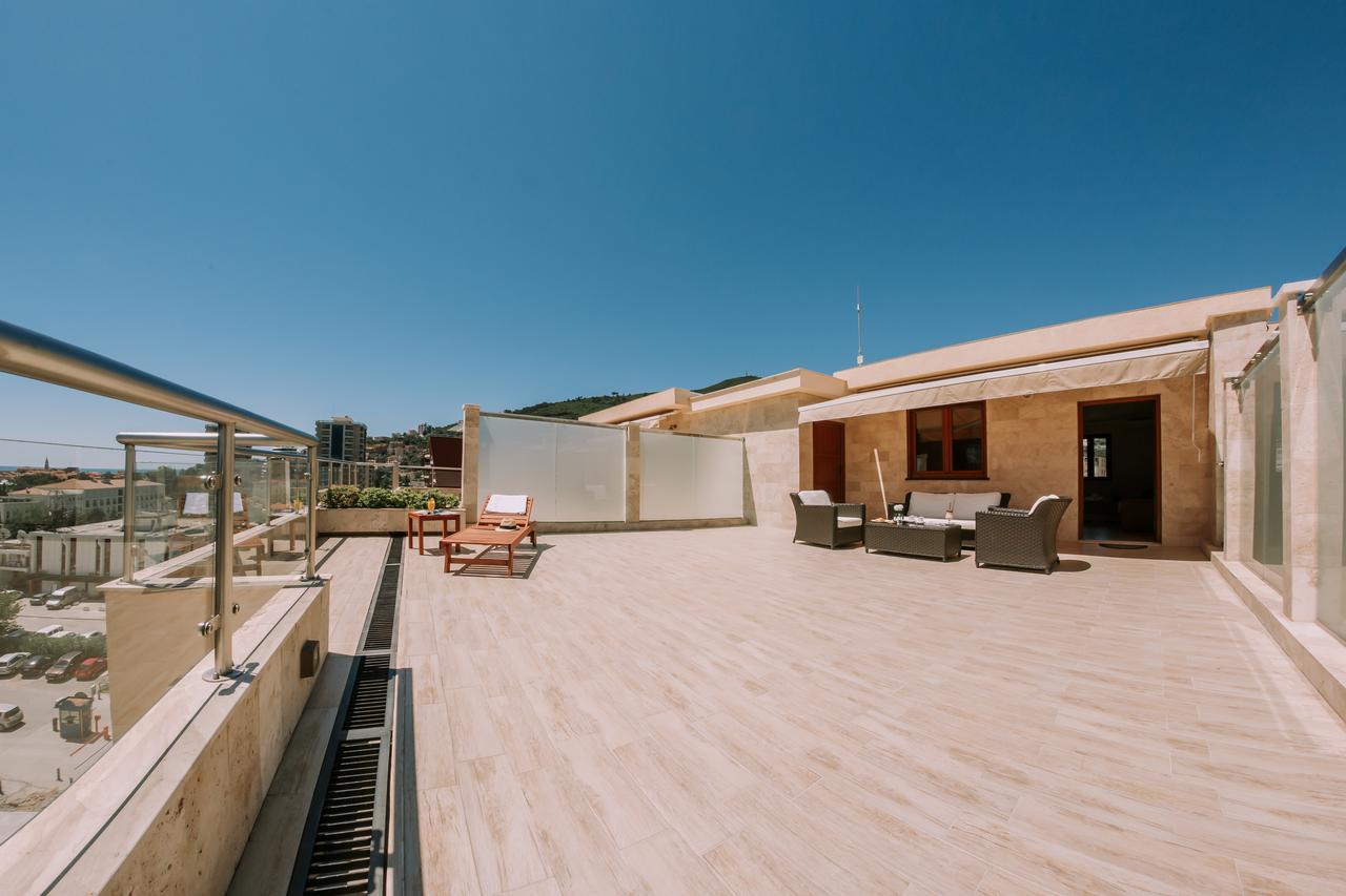 Daire City Apartments Budva